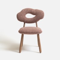 <a href="https://www.galeriegosserez.com/artistes/donnersberg-emma.html">Emma Donnersberg</a> - Cloud Chair Nimbus - Chêne/Amanda